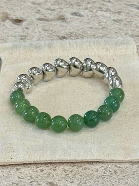 j crew silver puff heart and green jade beaded stretch bracelet